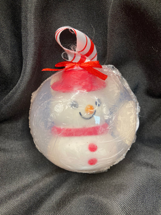 This adorable snowman toy is ready to hang on your Christmas tree!  This is a toy snowman in a bar of peppermint scented glycerin soap!  This would make a perfect stocking stuffer!     Each item is individually made and may appear different from the photo