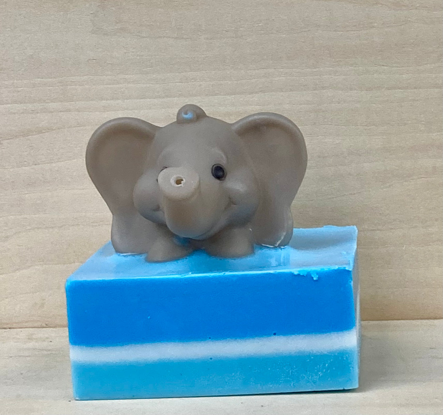 Elliot – The Bath Buddy Elephant!