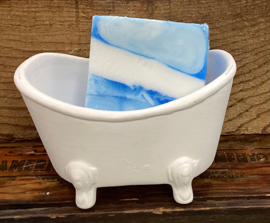 This is a 4 oz bar of Seaside Serenity  scented Goats Milk Soap.  This is a classic scent in a moisturizing bar of soap.  It makes bathtime a spa-like experience!  Go to the beach without leaving your house!

Each item is individually made and may appear different from the photo.